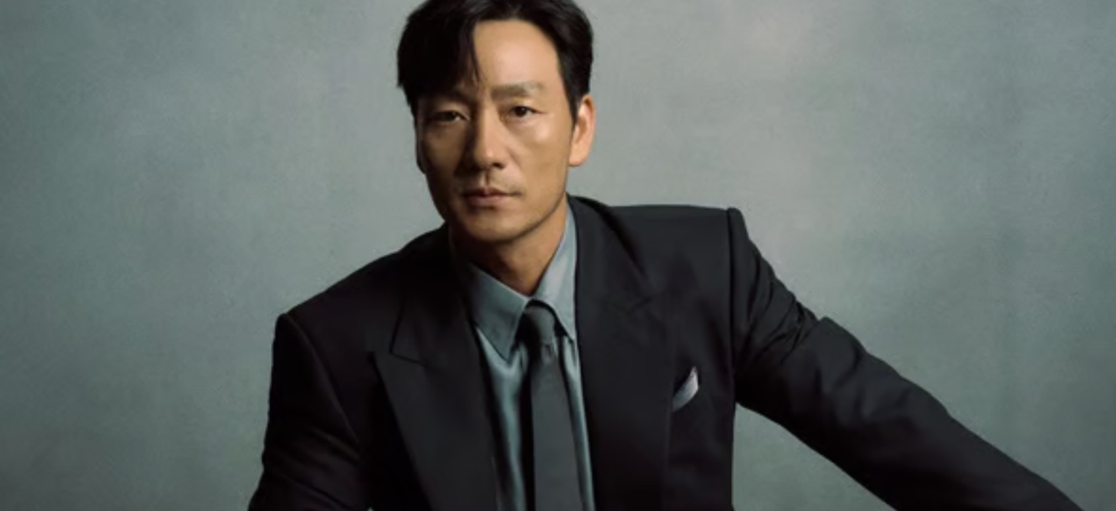 선과 악 사이에서 멈추지 않는 얼굴